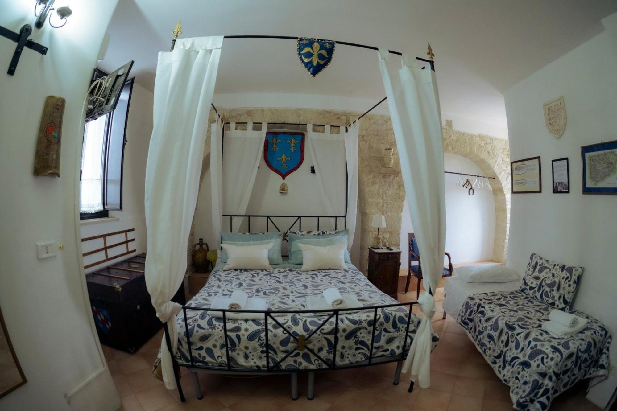 La Torre Storica Bed & Breakfast Bitonto Bagian luar foto