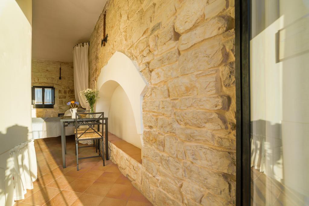 La Torre Storica Bed & Breakfast Bitonto Ruang foto