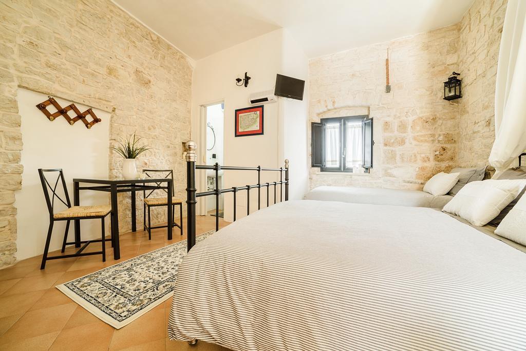 La Torre Storica Bed & Breakfast Bitonto Bagian luar foto